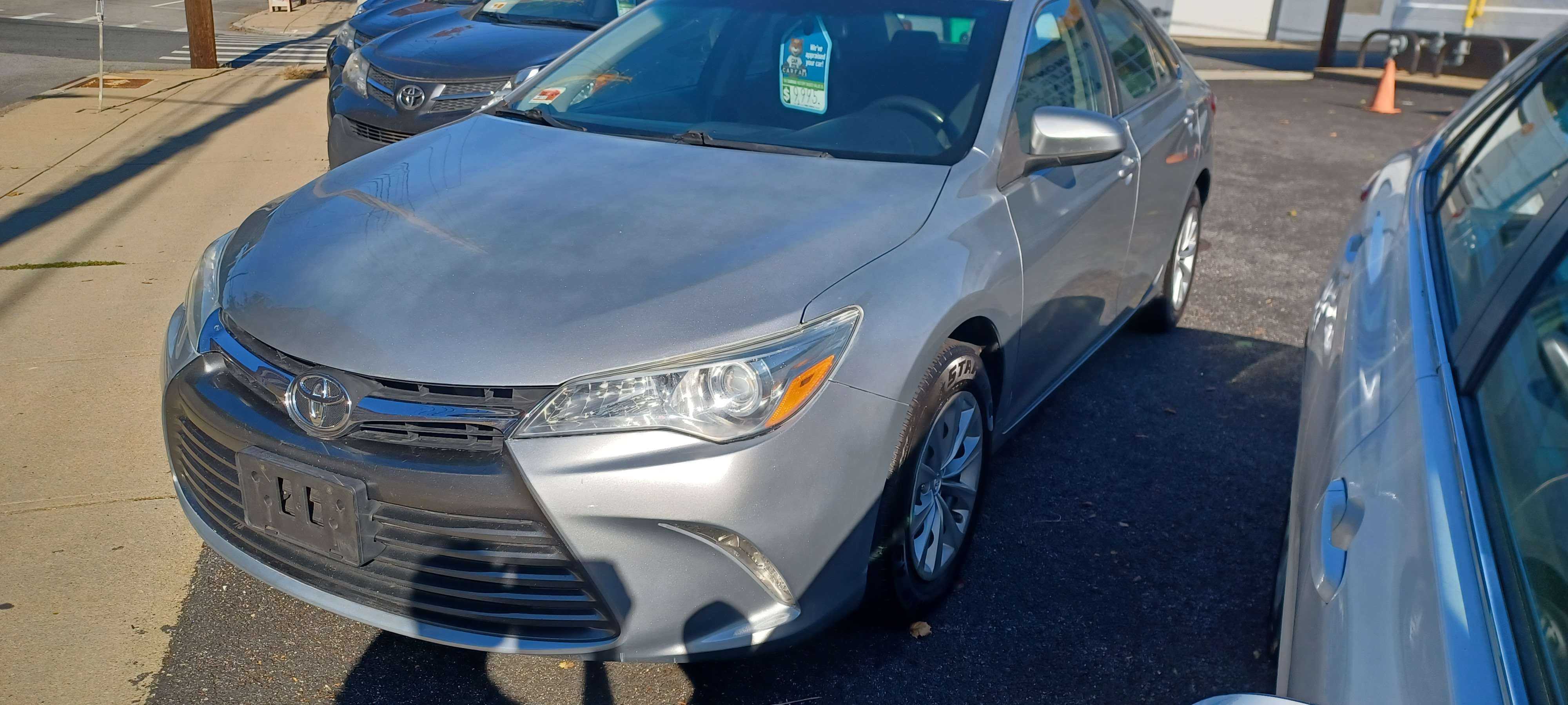 Toyota Camry Image 1
