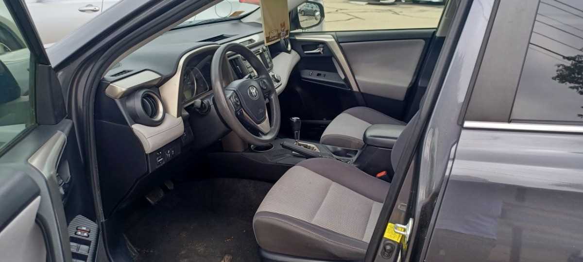 Toyota Rav4 Image 3
