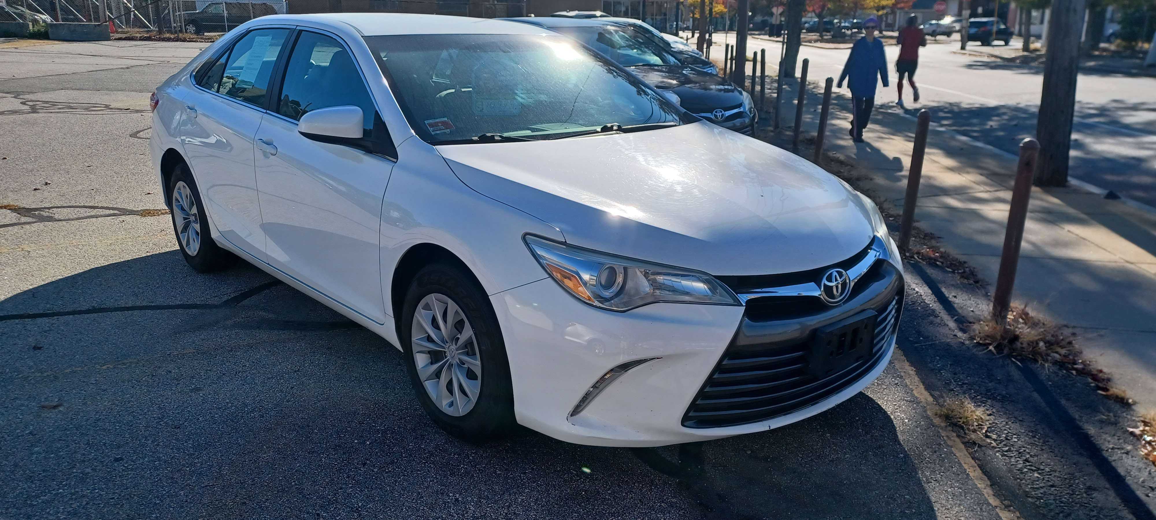 Toyota Camry Image 1